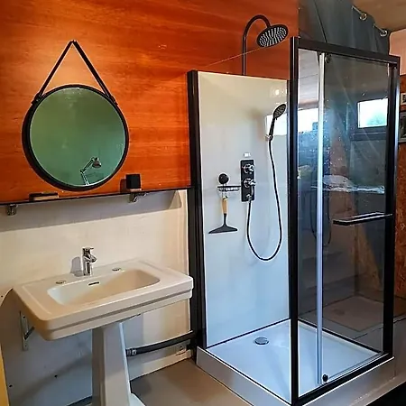D'hotes Des Forges Bed & Breakfast *